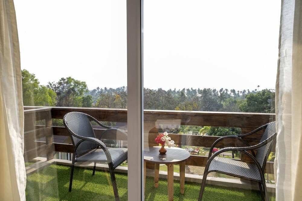 Фото Stone Wood Resort