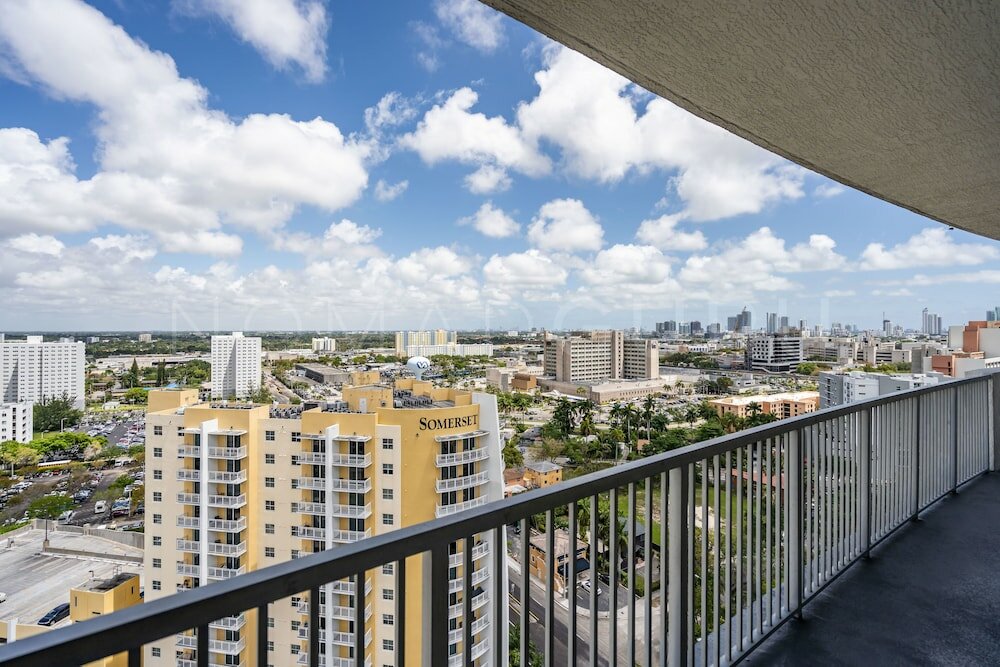 Фото Modern Boutique Residences by Nomad Guru