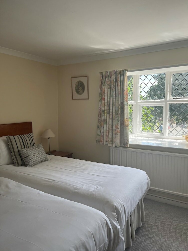 Фото The Brickwall Hotel