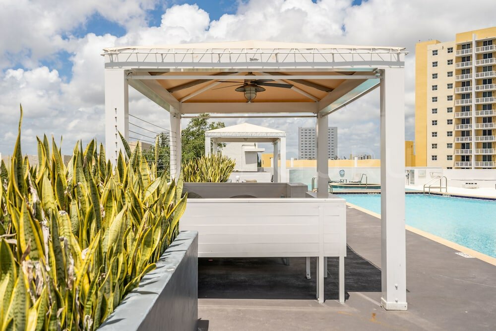 Фото Modern Boutique Residences by Nomad Guru