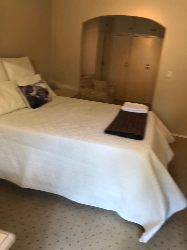 Фото Khuvena Guest House