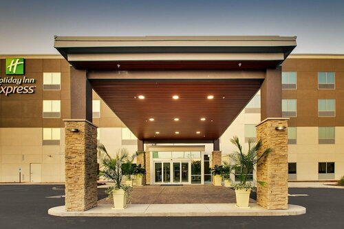 Гостиница Holiday Inn Express Lexington East - Winchester, an Ihg Hotel