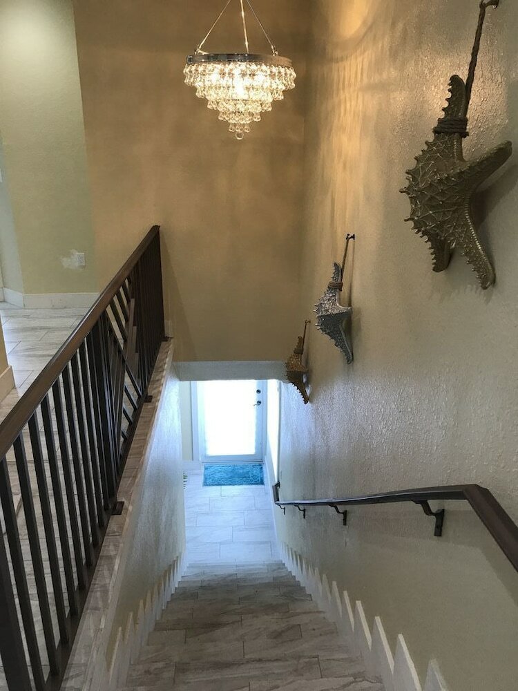 Фото Brand New Key Largo Home