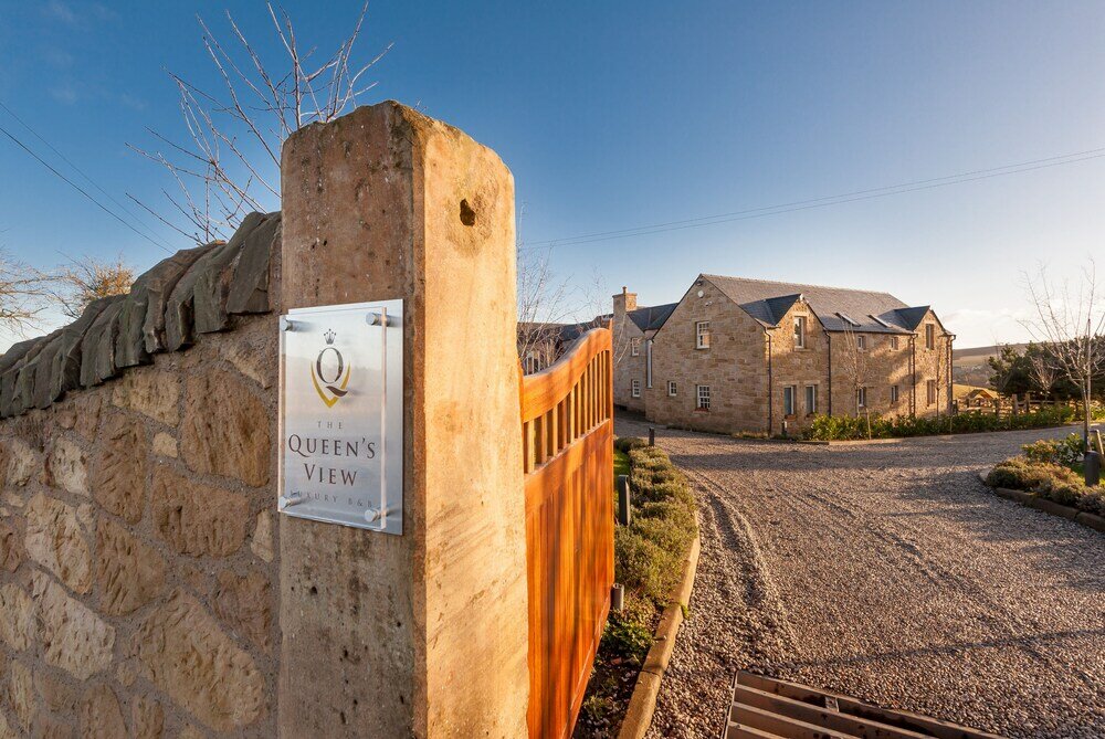 Фото The Queens View Luxury B&b