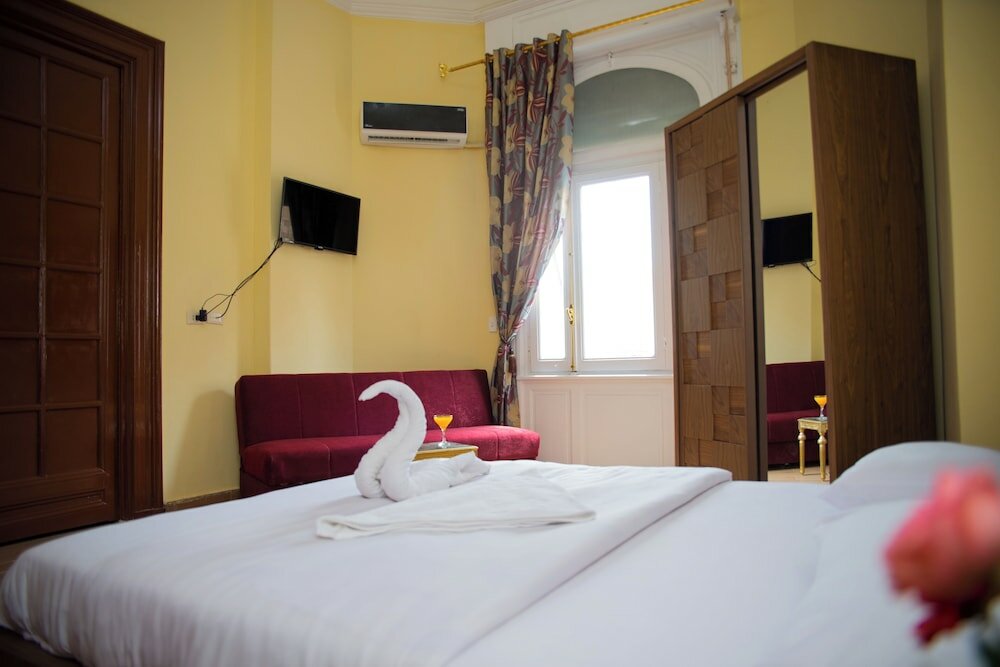 Фото New Grand Royal Hotel