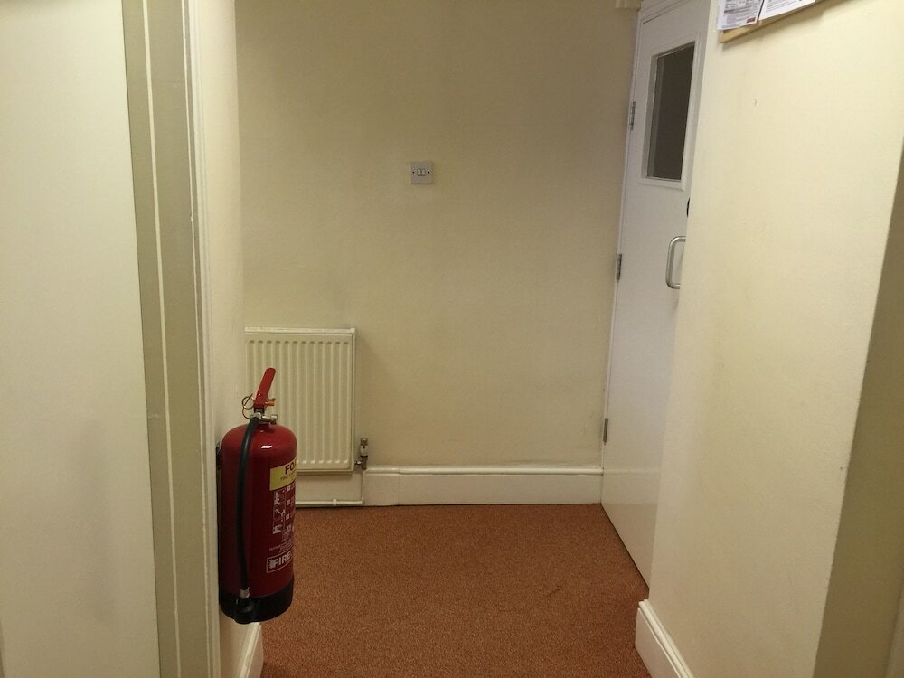 Фото Adelaide House