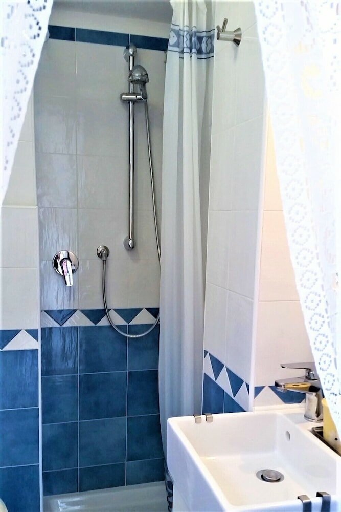 Фото La Corte Dei Naviganti B&b - Amalfi Coast - Cetara