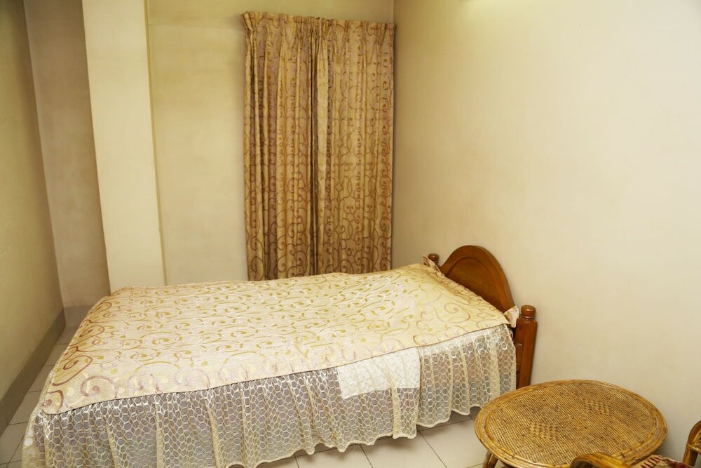 Фото Hotel Golden City