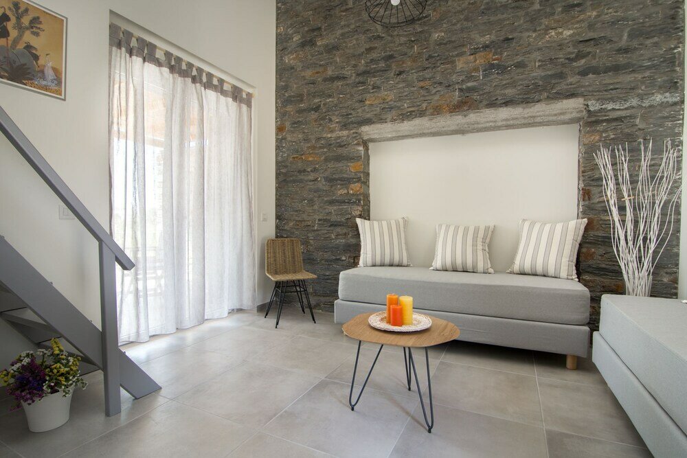 Фото Vourkari Village