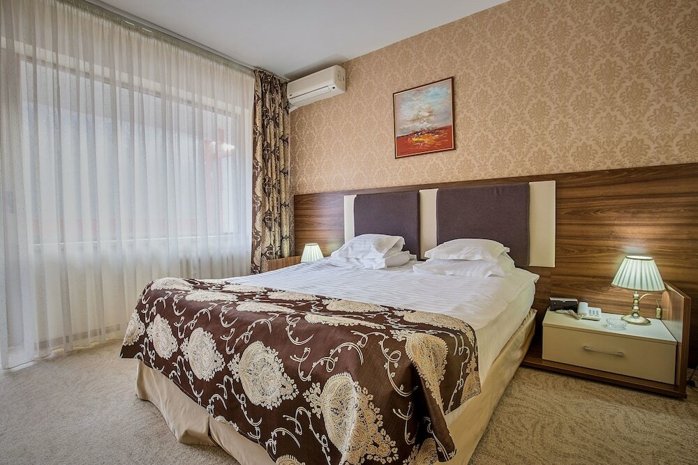 Фото Hotel Sinaia