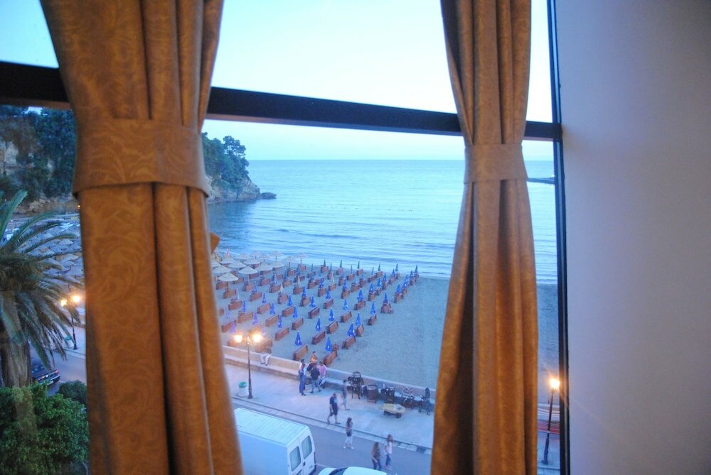 Фото Отель Cruiser