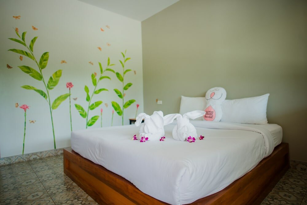 Фото Warm Well Hostel Kanchanaburi