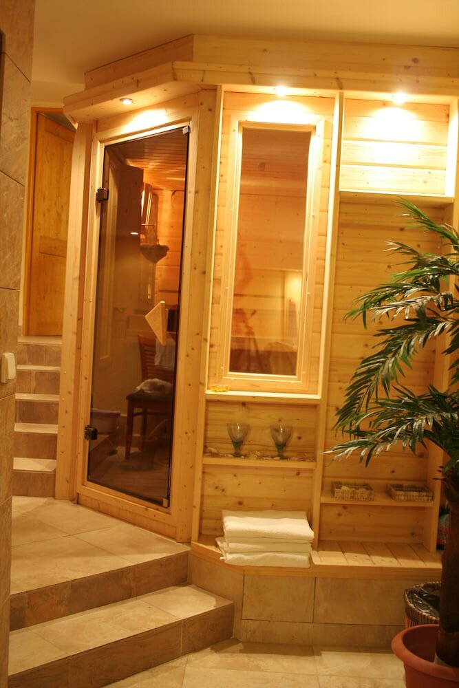 Фото Hotel Bílá Růže