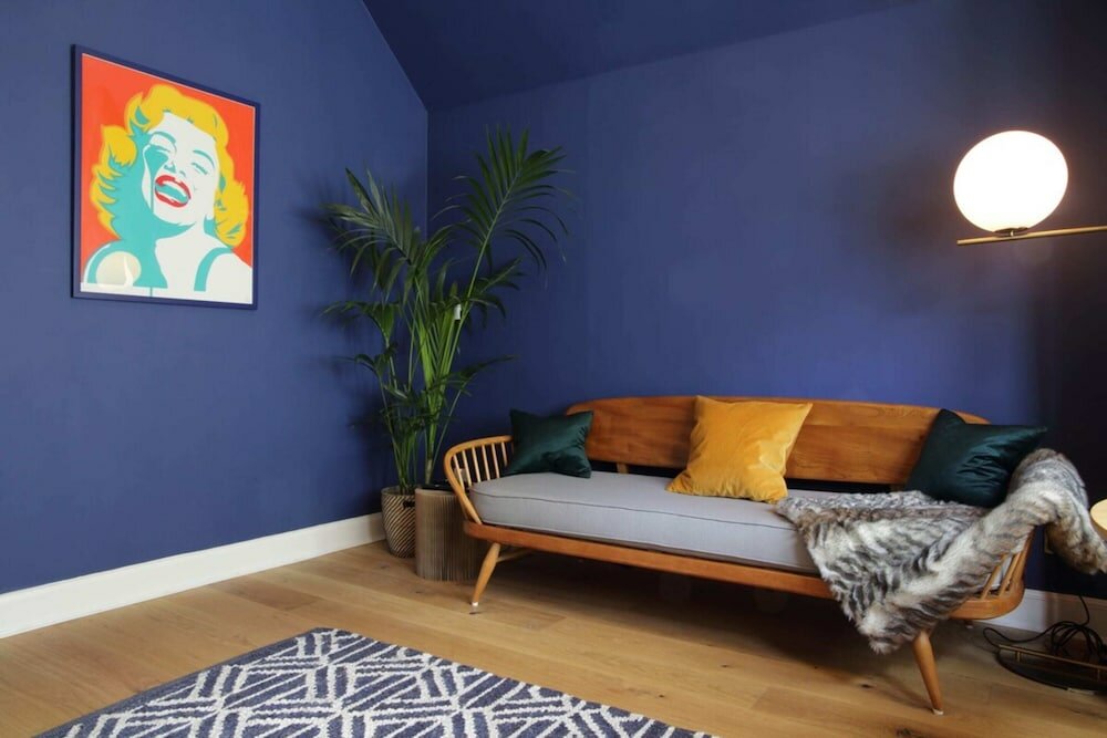 Фото Quirky Cottage in Central Edinburgh