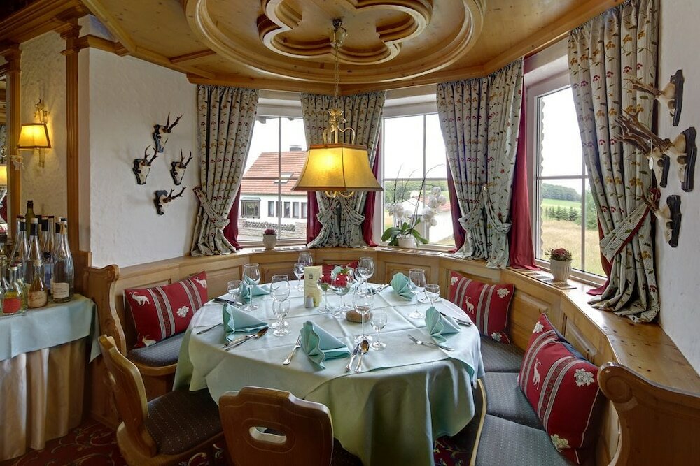 Фото Schloss Hotel Holzrichter