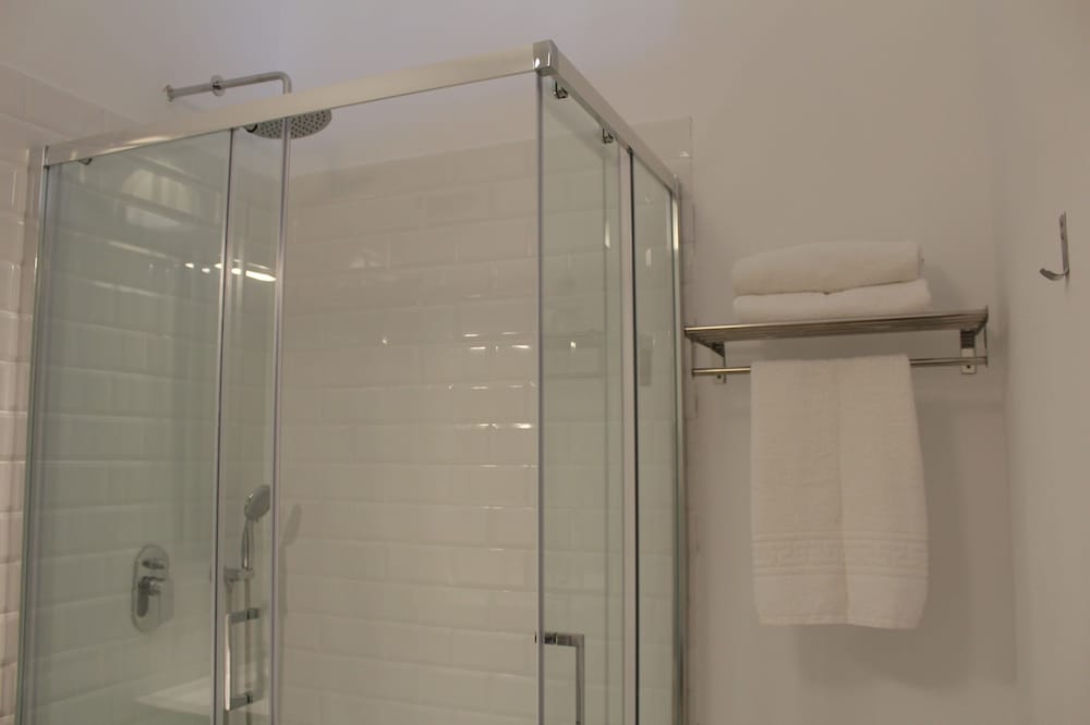 Фото Nwt Paradise Urban Hostel