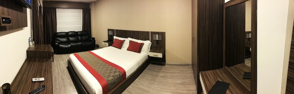 Фото Hotel Santiago de Compostella Suites