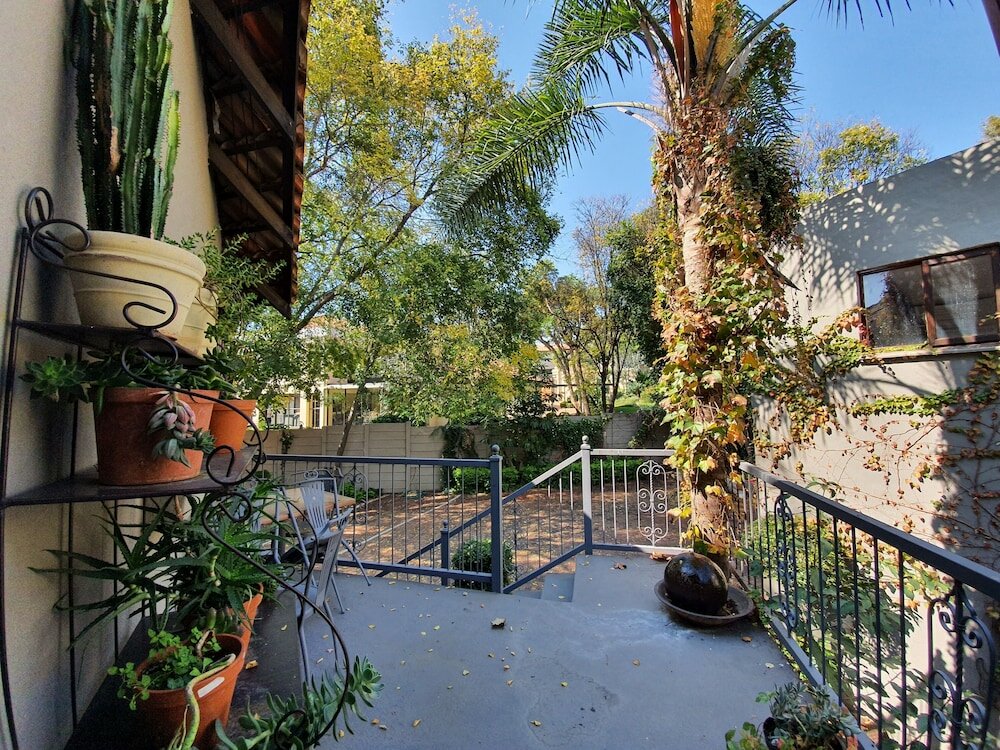 Фото Waterhouse Guest Lodges 295 Indus Street