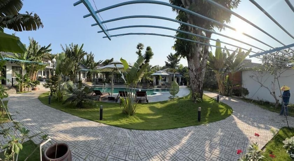 Фото Rum Bungalow Resort Phu Quoc
