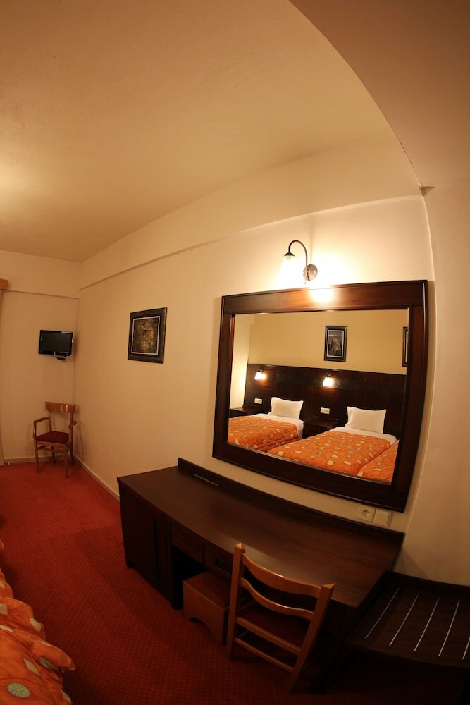 Фото Orfeas Hotel