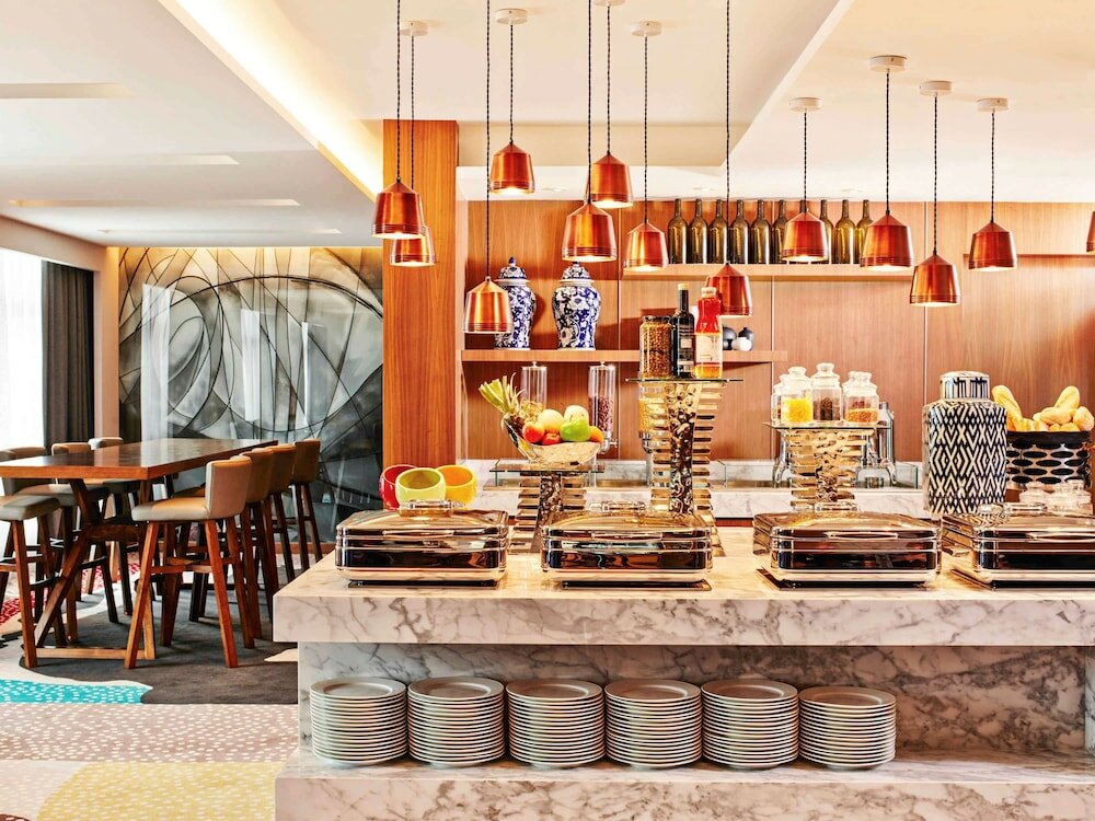 Фото Mercure Kuala Lumpur Shaw Parade