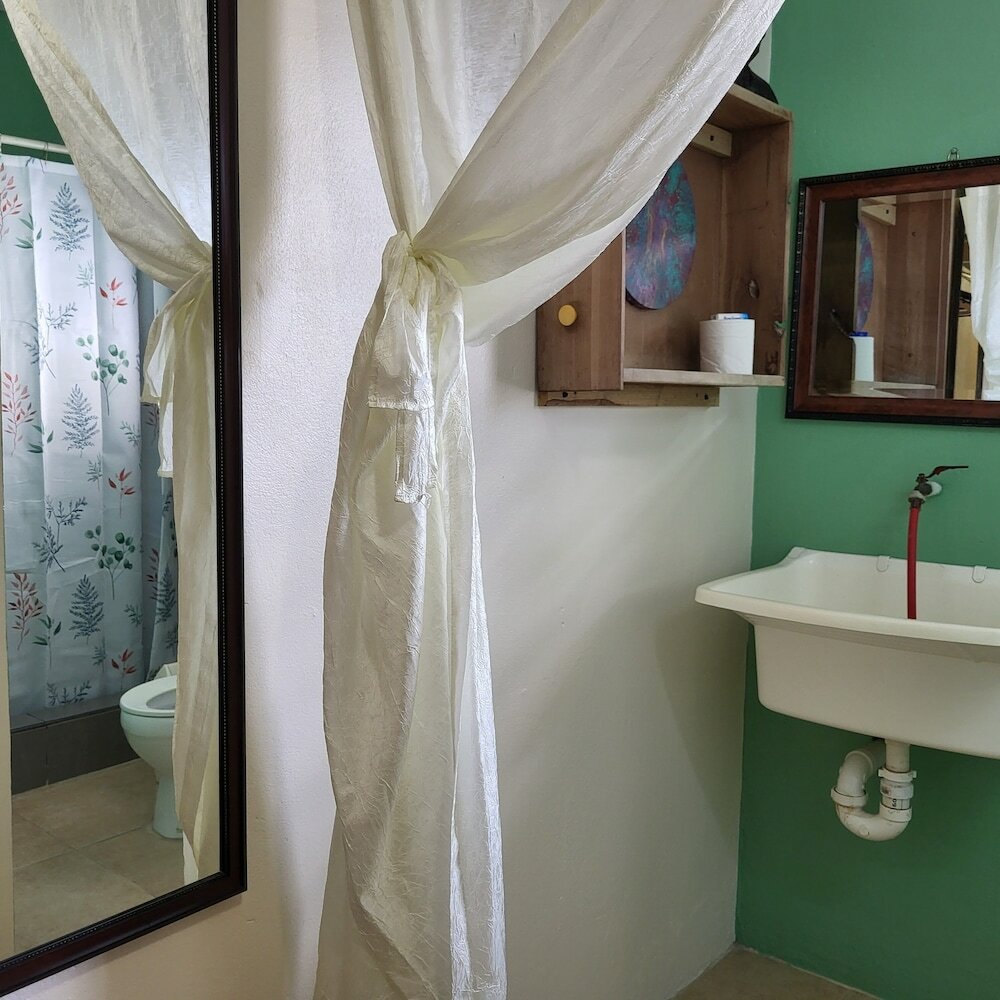 Фото Hacienda Tropical Guest House