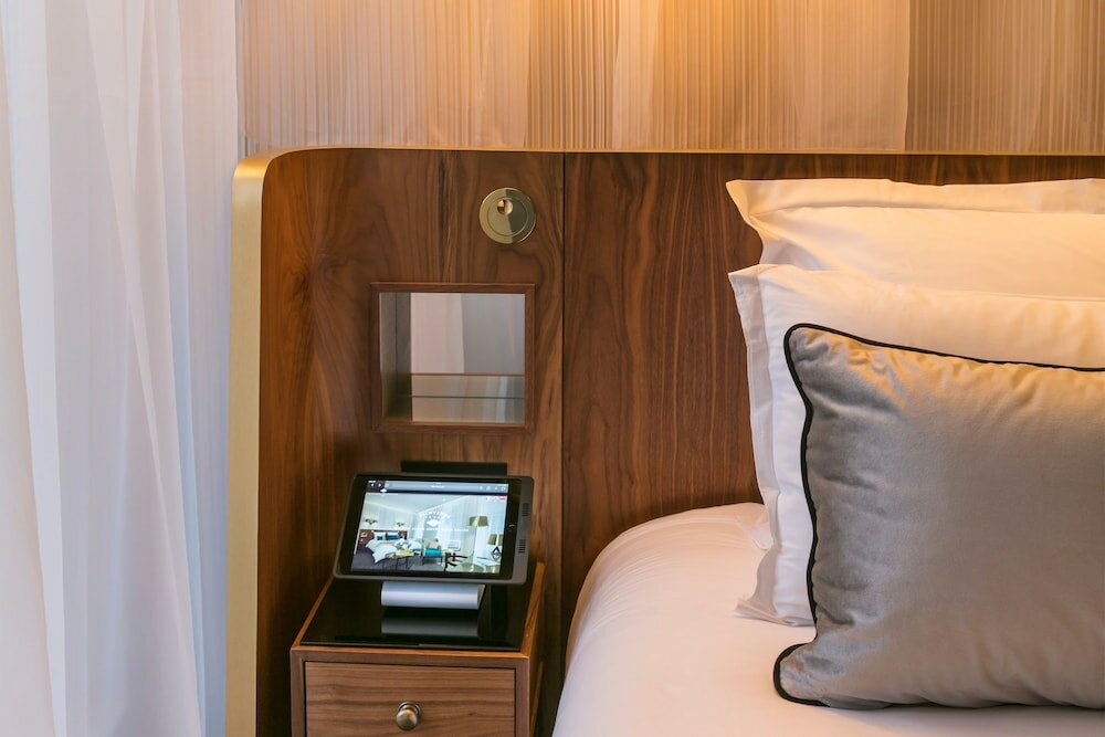 Фото Maison Albar  Le Pont Neuf