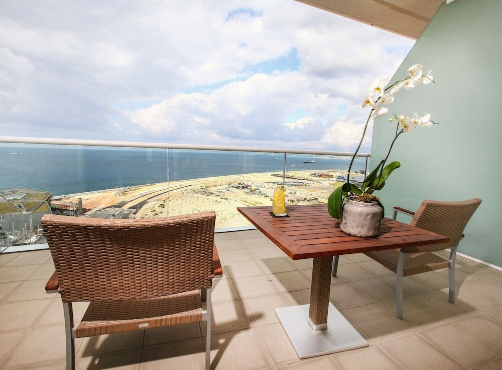 Фото Four Seasons Hotel Beirut