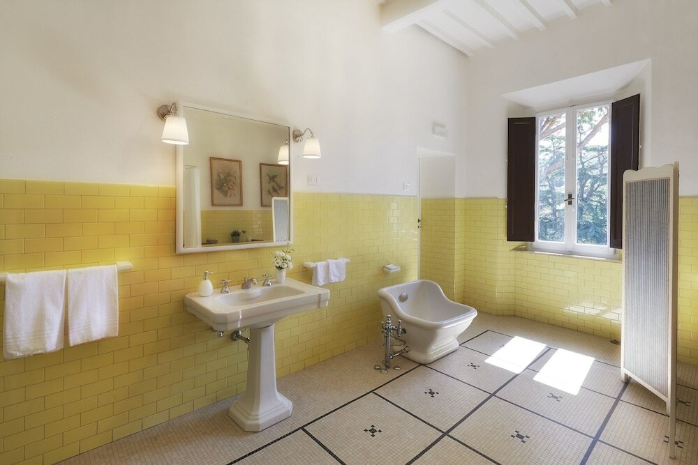 Фото La Pescaia Resort