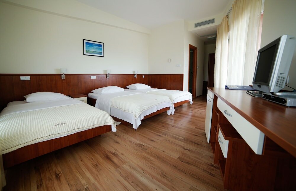 Фото Hotel Merlot