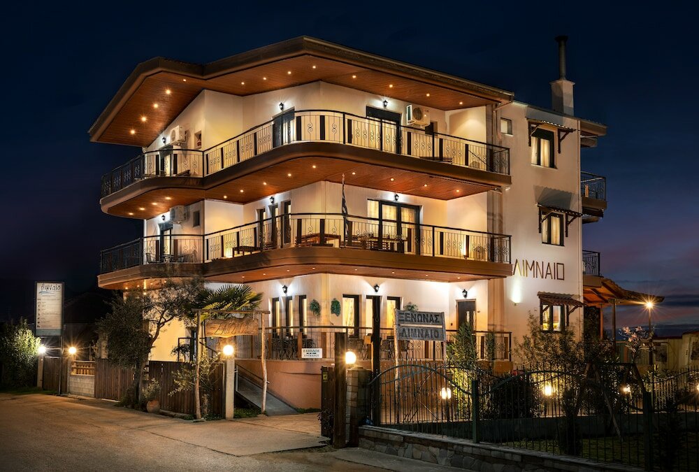 Фото отеля 1