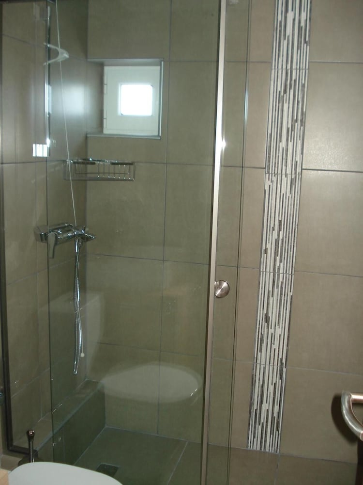 Фото Elements Rooms and Apartments