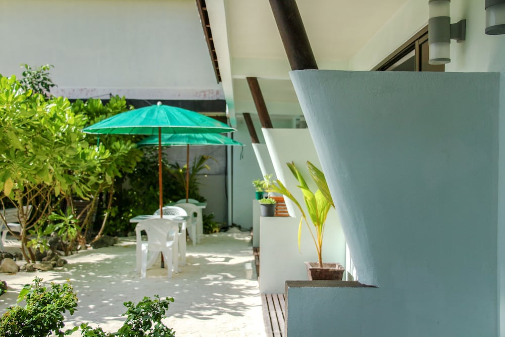 Фото Отель Salt Beach