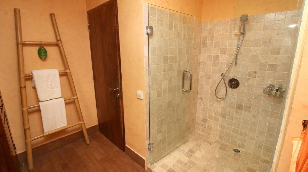 Фото Petit Hotel Bali