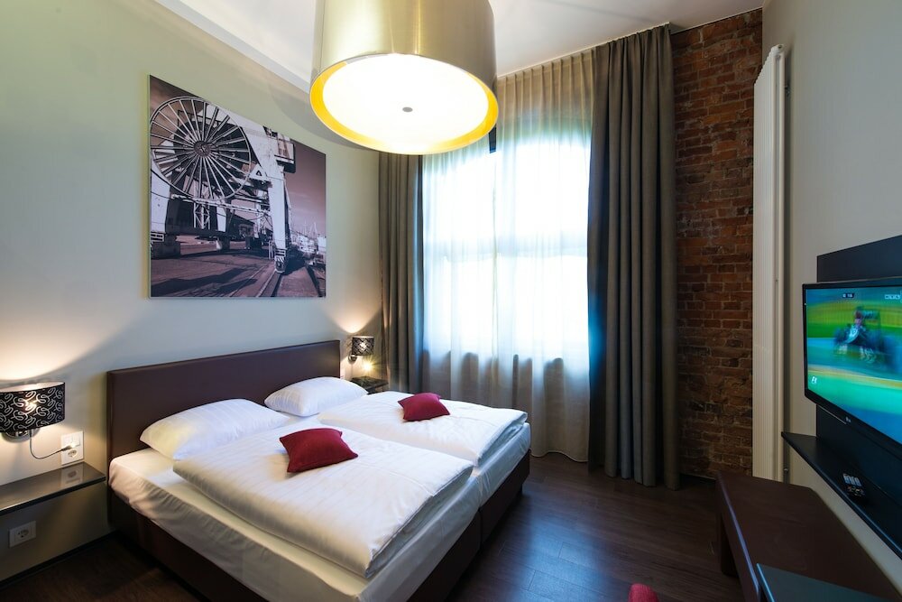 Фото Hotel Volksschule