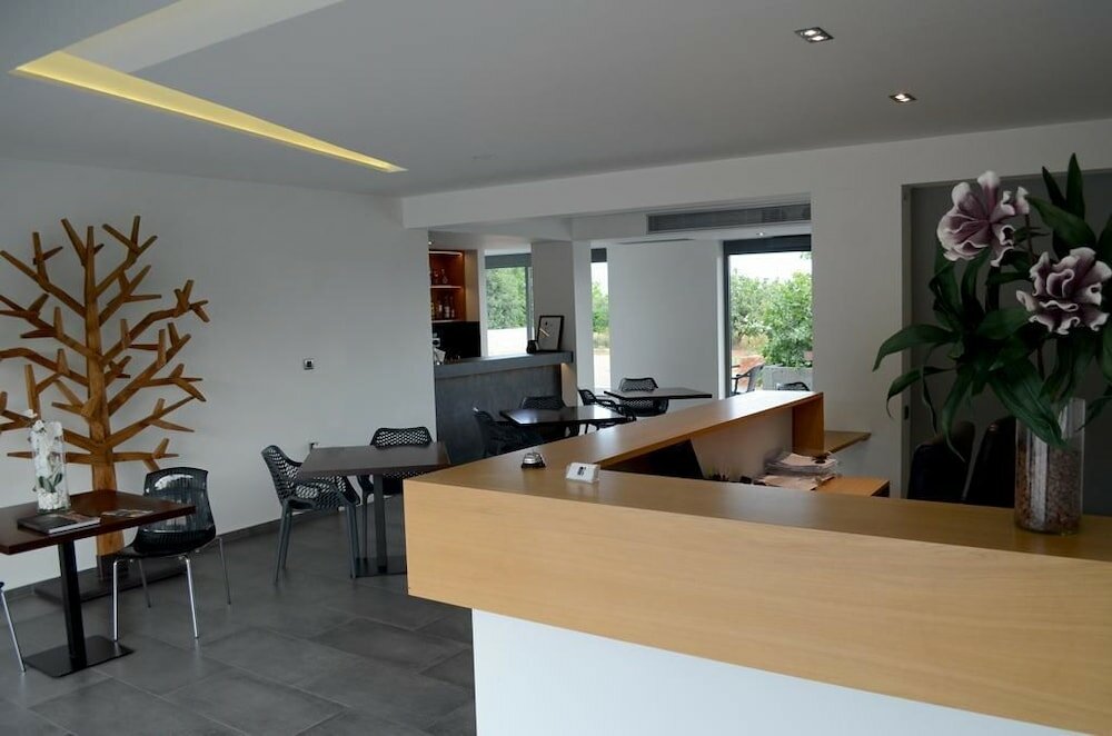 Фото Megara Hotel