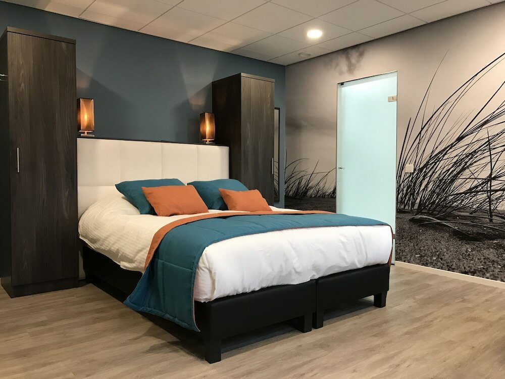 Фото Rivers Hotel & Restaurant