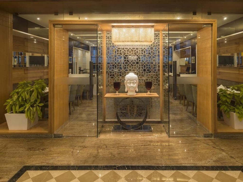 Фото Gcc Northside Hotel