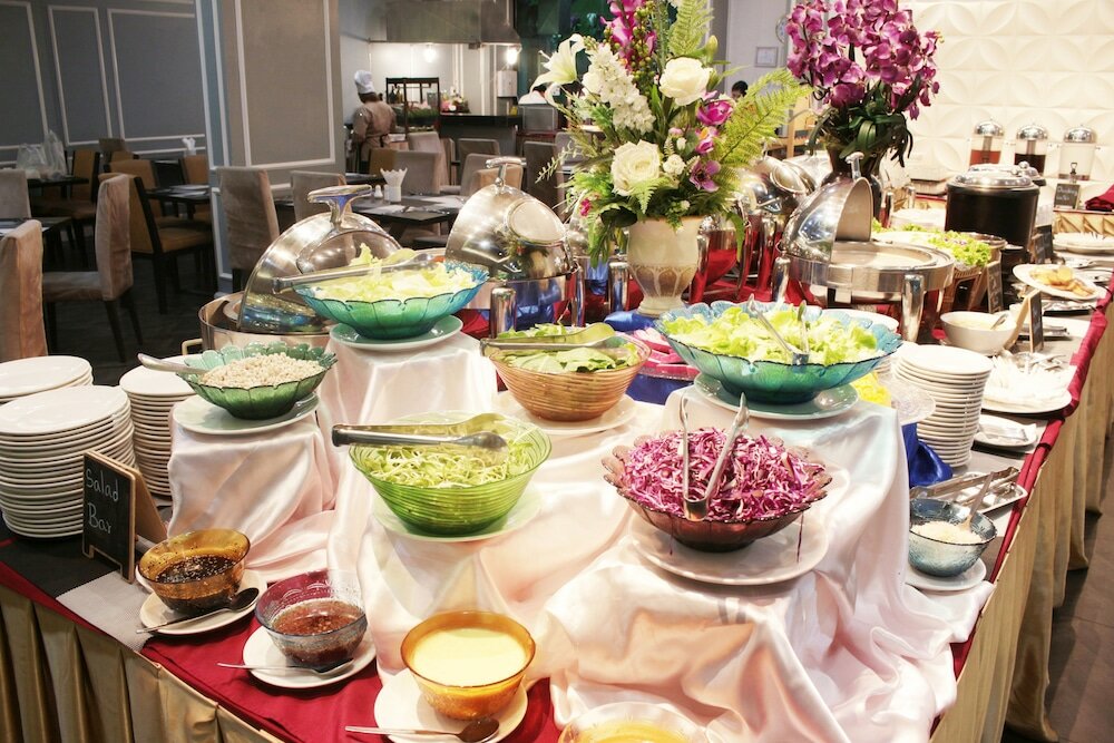 Фото Picnic Hotel Bangkok - Rang Nam