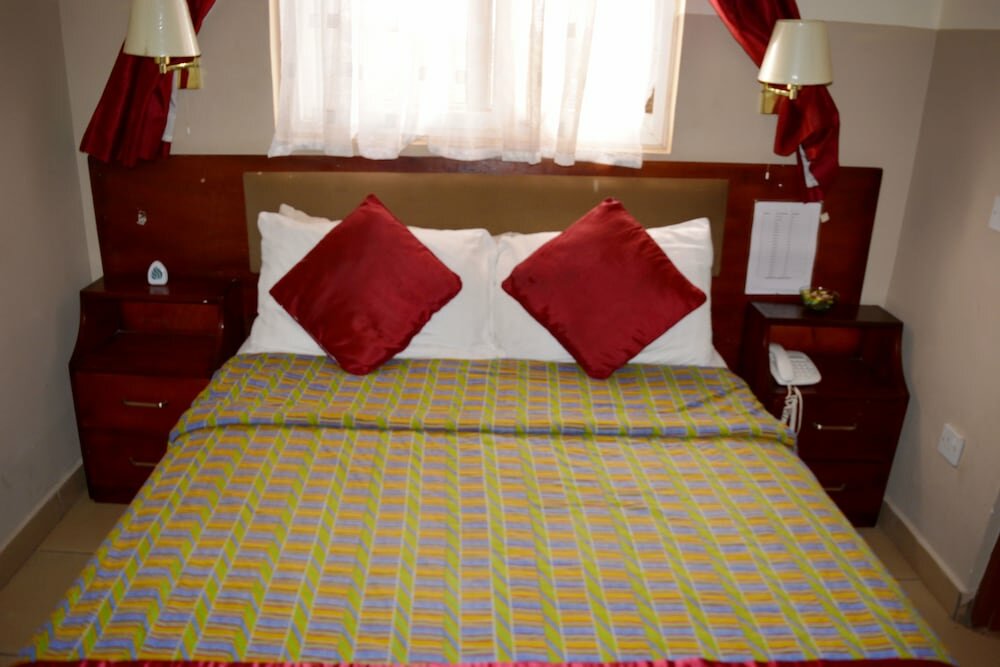 Фото Kunta Kinte