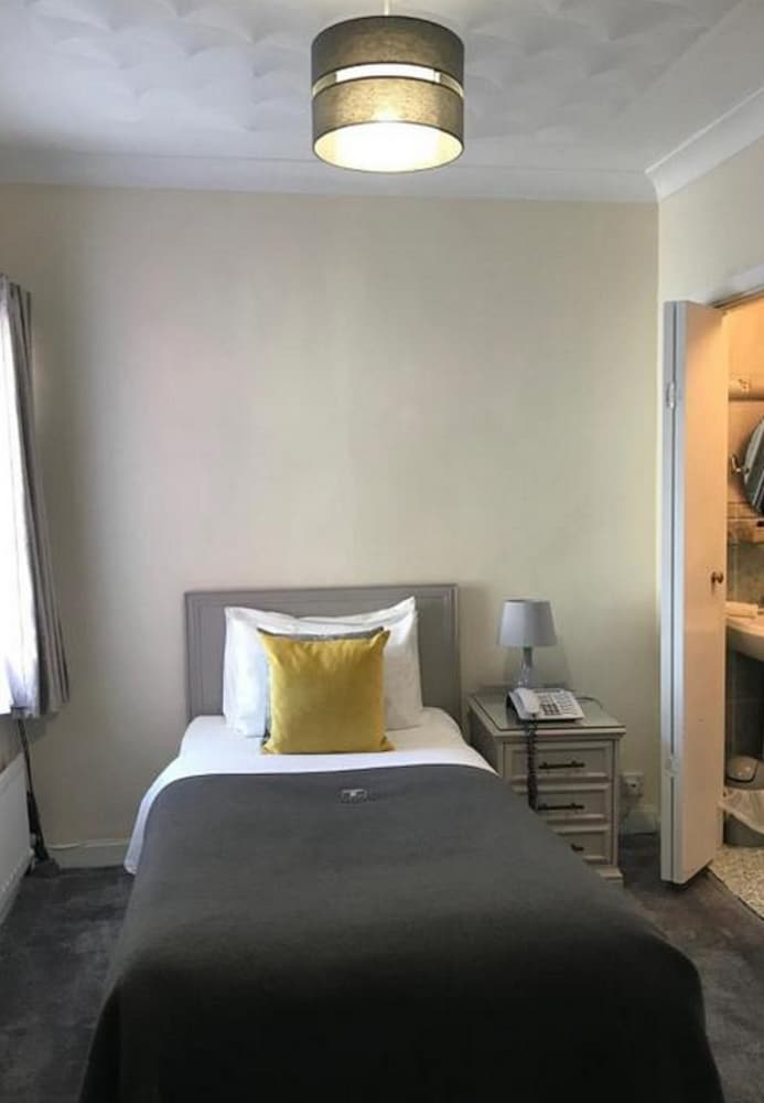 Фото Lensfield Hotel