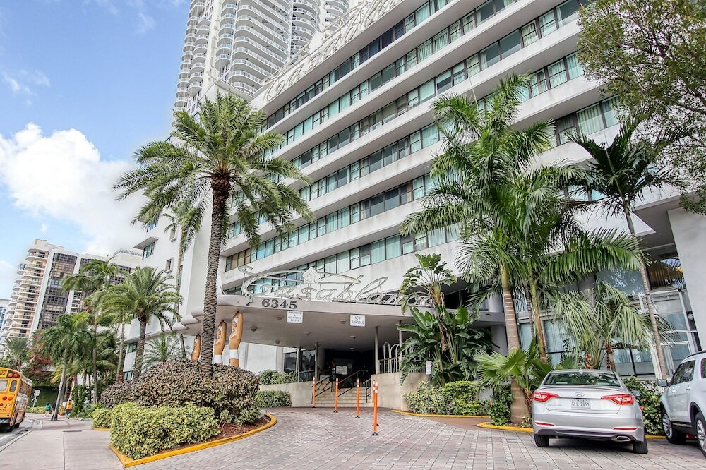 Фото Private Apartments at the Casablanca