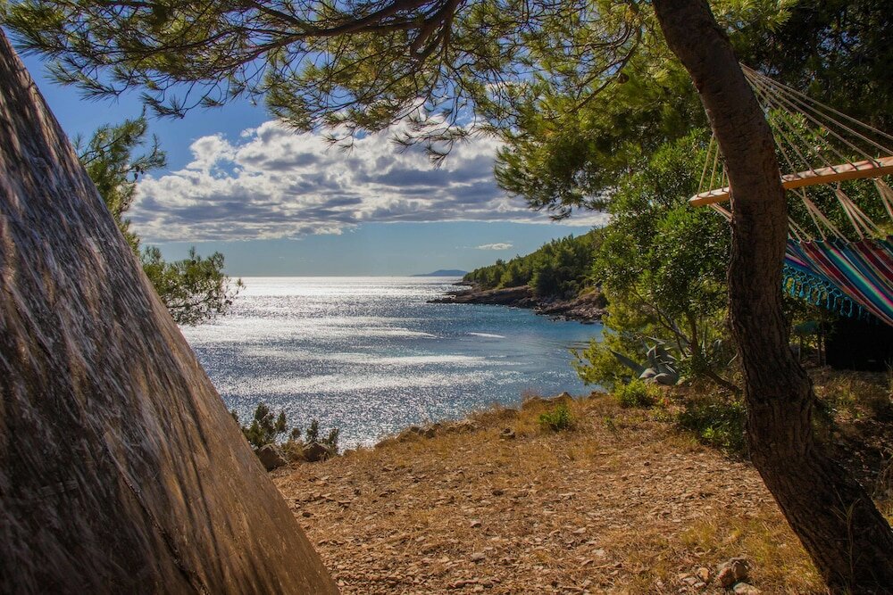 Фото Cast Away - Eco Village