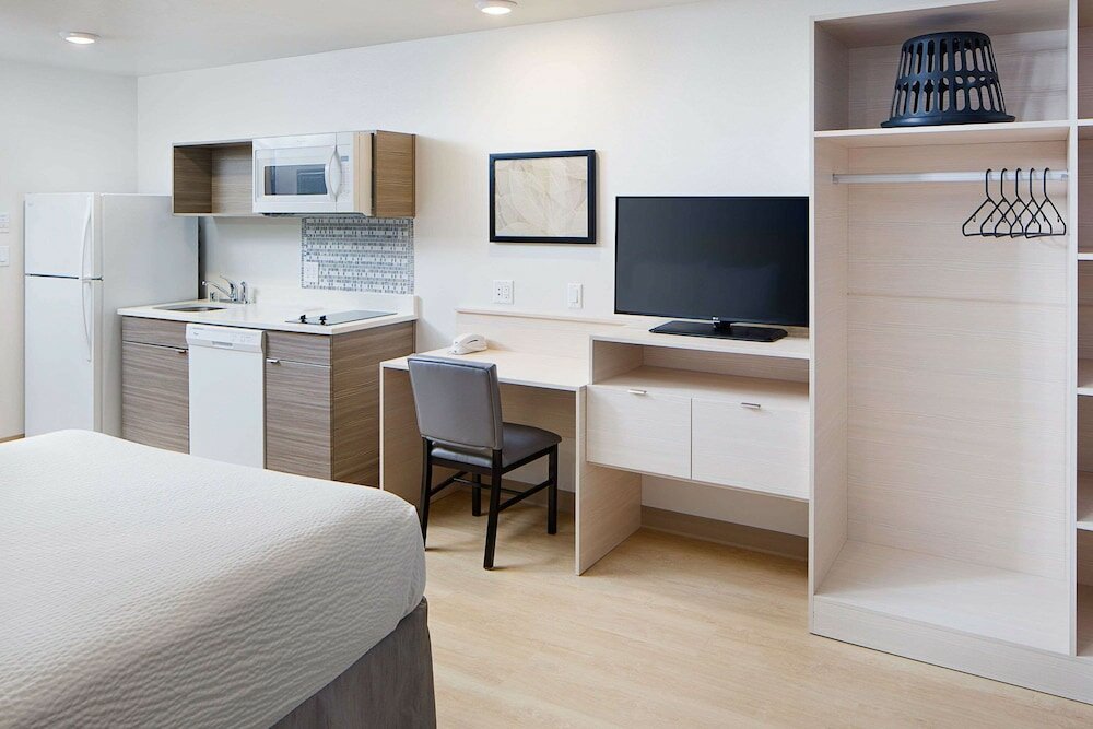 Фото WoodSpring Suites Seattle Everett