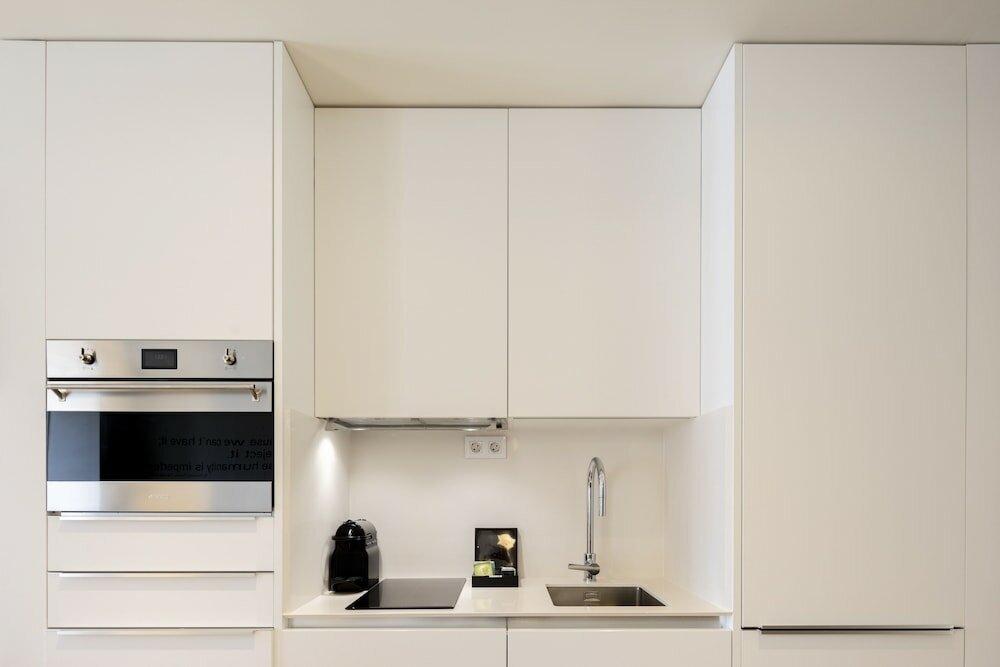 Фото Lisbon Best Apartments, площадь Шьяду