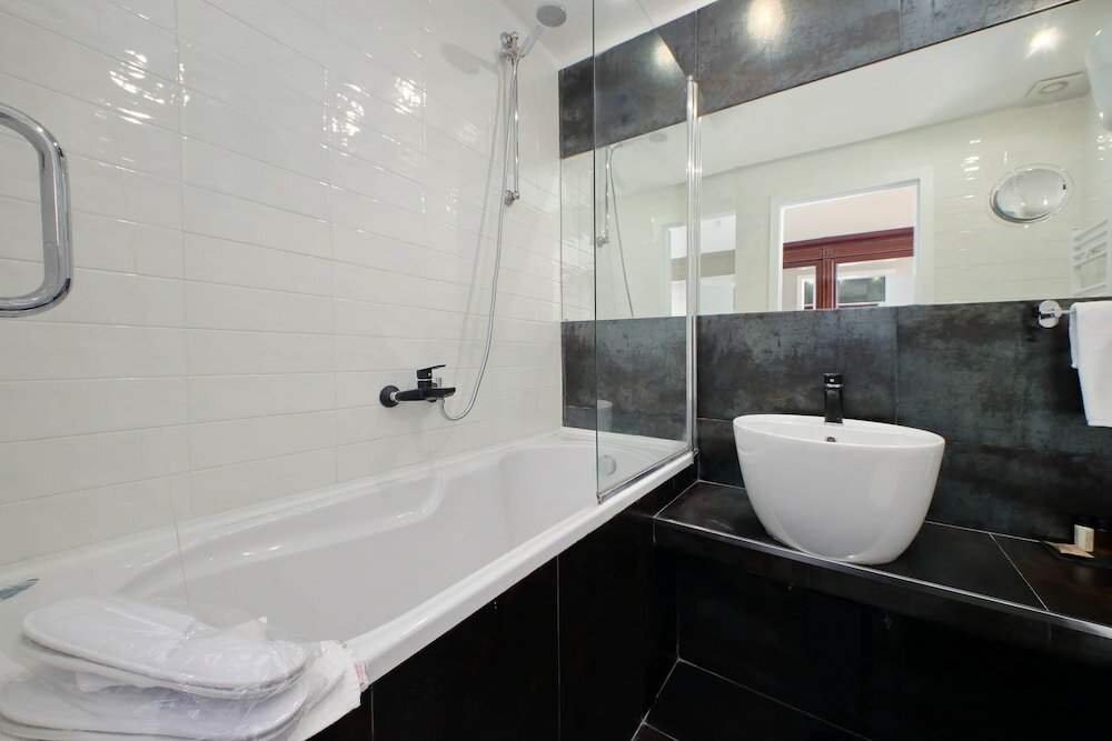 Фото Domus Monamì Luxury Suites