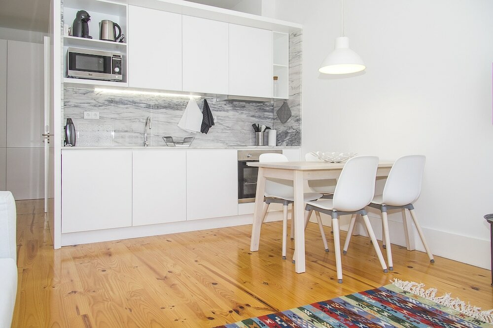 Фото Liiiving in Porto-Blue Flower Apartment