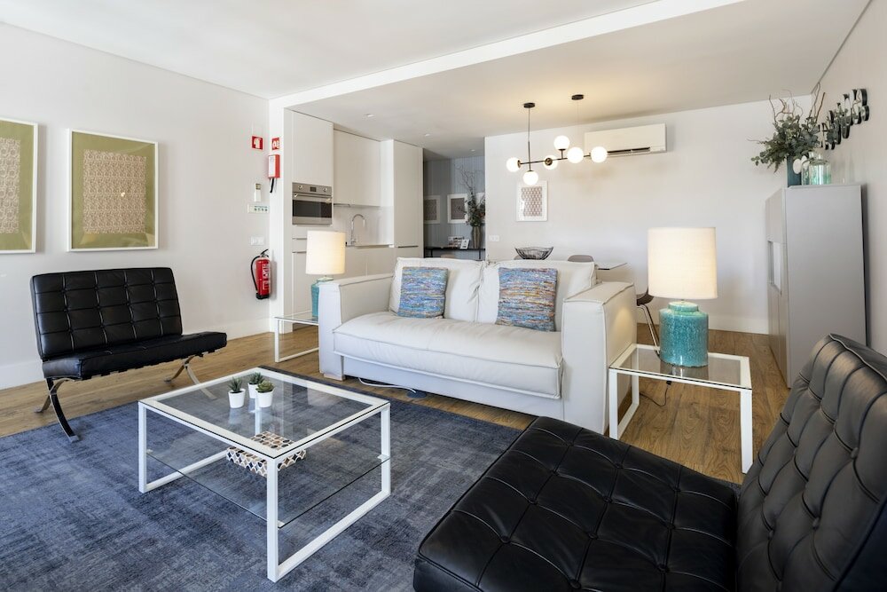 Фото Lisbon Best Apartments, площадь Шьяду