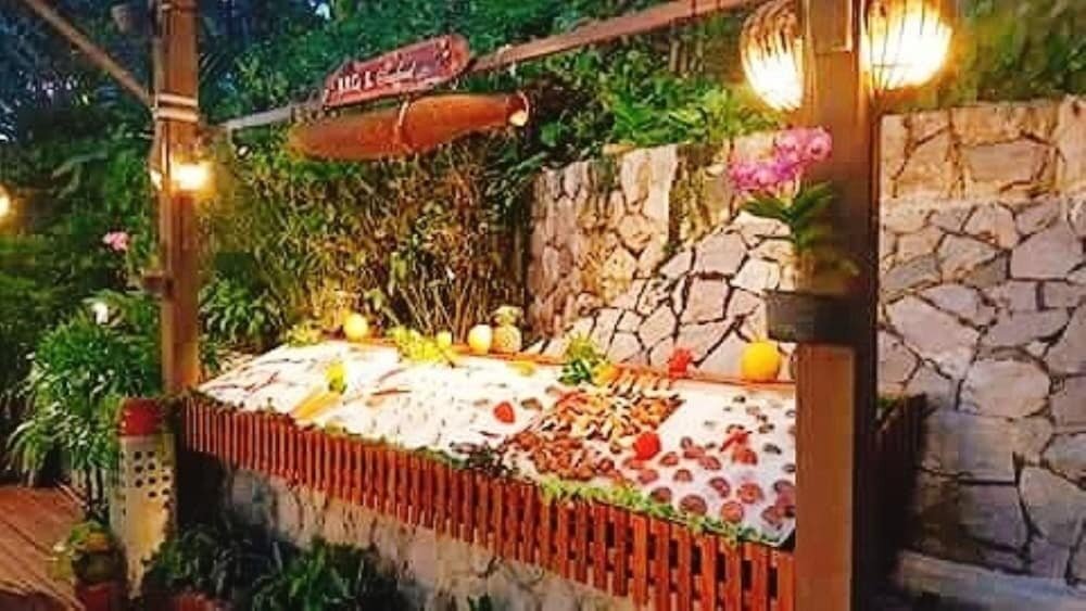 Hotel Birds and Bees Resort, Pattaya, photo