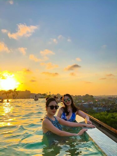 Гостиница The Crystal Luxury Bay Resort Nusa Dua Bali